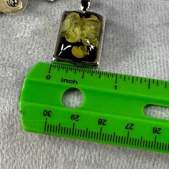 Floral Jewelry Pendant Pierced Earring Set Green Color Center Silver-Tone Frames - Picture 7 of 16